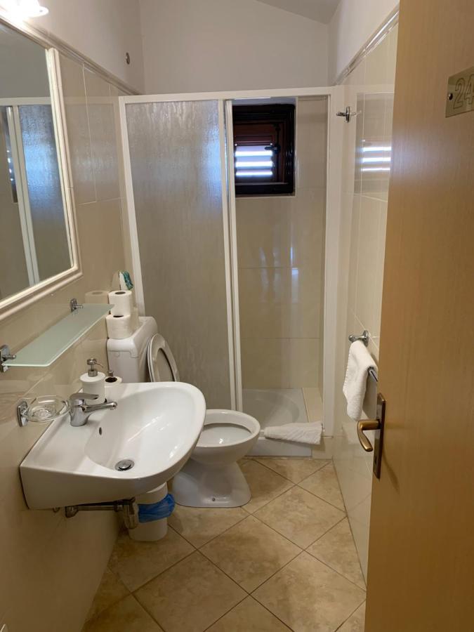 Vila Albatros Bed & Breakfast Rovinj Exterior photo