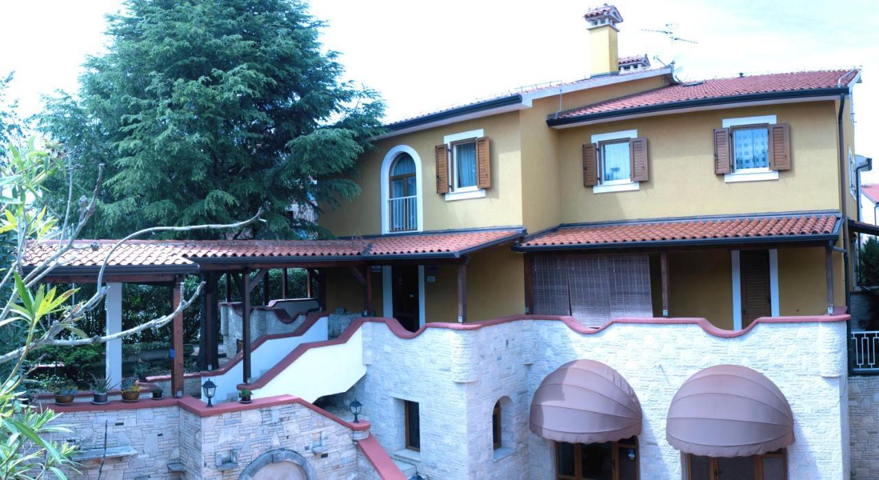 Vila Albatros Bed & Breakfast Rovinj Exterior photo